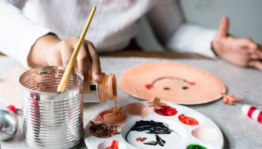 Social inclusion with artistic tools