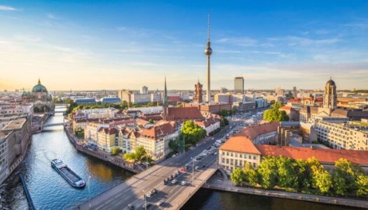 Gospodarska delegacija slovenskega vesoljskega sektorja v Berlin